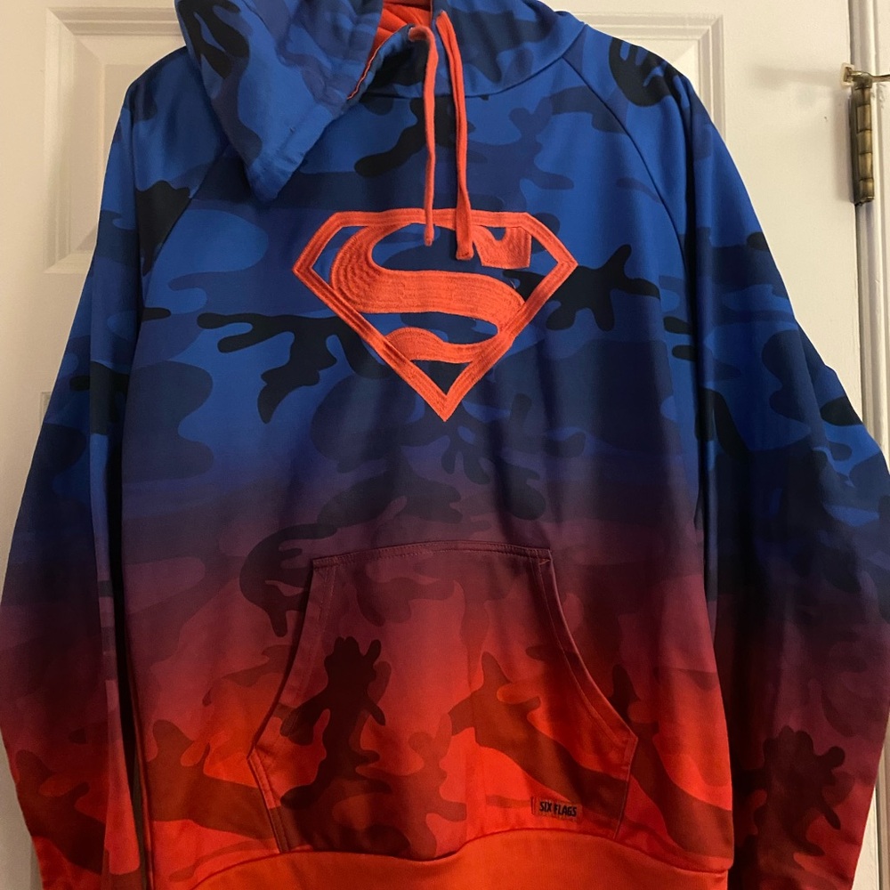 Superman DC comics Six Flags hoodie